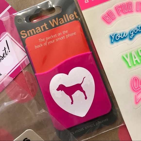 💗VS PINK PINK NATION POP SOCKET & PHONE WALLET - Picture 2 of 7